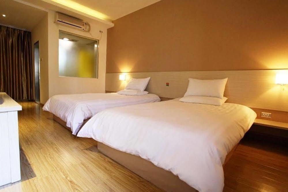 Hanting Hotel Dali (Yunnan) Bagian luar foto